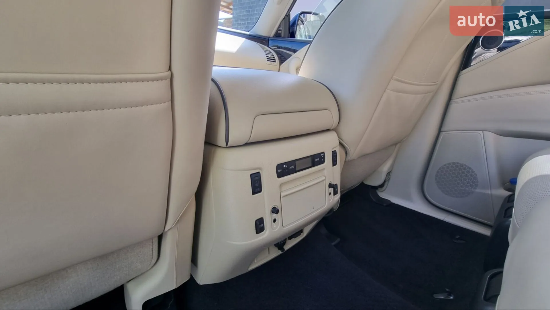 2018 Infiniti QX80 - мініатюра 17