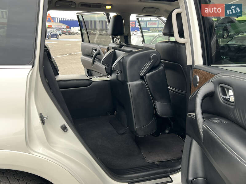 Внедорожник / Кроссовер Infiniti QX80 2016 в Черновцах