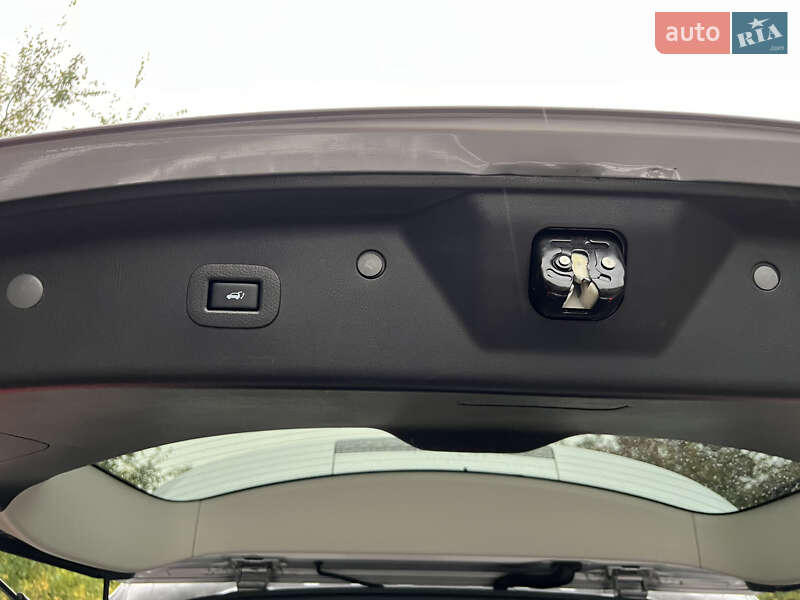 Позашляховик / Кросовер Infiniti QX80 2018 в Дніпрі