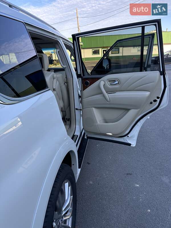 Позашляховик / Кросовер Infiniti QX80 2015 в Києві