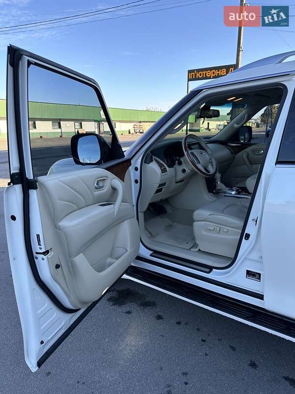 Позашляховик / Кросовер Infiniti QX80 2015 в Києві