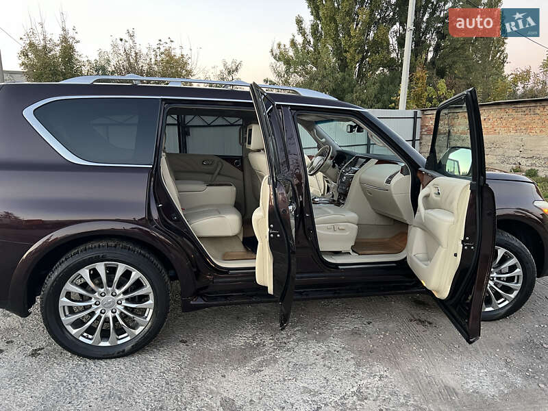 Внедорожник / Кроссовер Infiniti QX80 2016 в Ровно