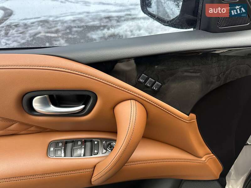 Позашляховик / Кросовер Infiniti QX80 2018 в Києві