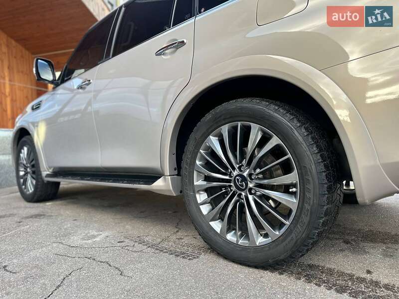 Позашляховик / Кросовер Infiniti QX80 2018 в Києві