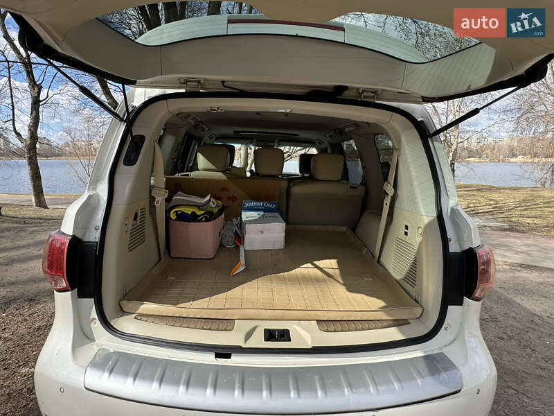 Внедорожник / Кроссовер Infiniti QX80 2016 в Тернополе