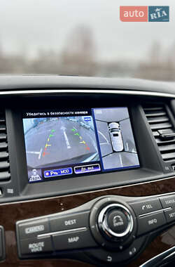 Внедорожник / Кроссовер Infiniti QX80 2013 в 