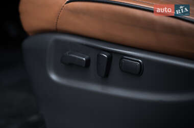 Внедорожник / Кроссовер Infiniti QX80 2023 в 