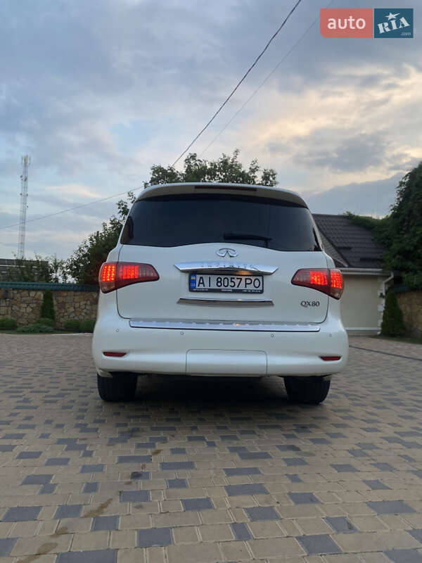 Внедорожник / Кроссовер Infiniti QX80 2015 в Могилев-Подольске