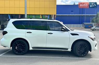 Внедорожник / Кроссовер Infiniti QX80 2016 в 