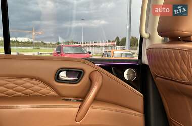 Внедорожник / Кроссовер Infiniti QX80 2024 в 