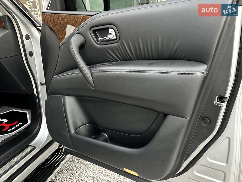 Внедорожник / Кроссовер Infiniti QX80 2015 в Киеве