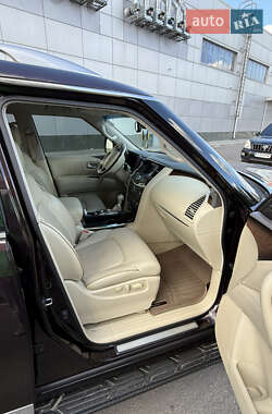 Внедорожник / Кроссовер Infiniti QX80 2013 в 
