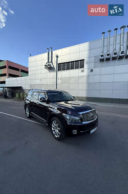 Внедорожник / Кроссовер Infiniti QX80 2013 в 