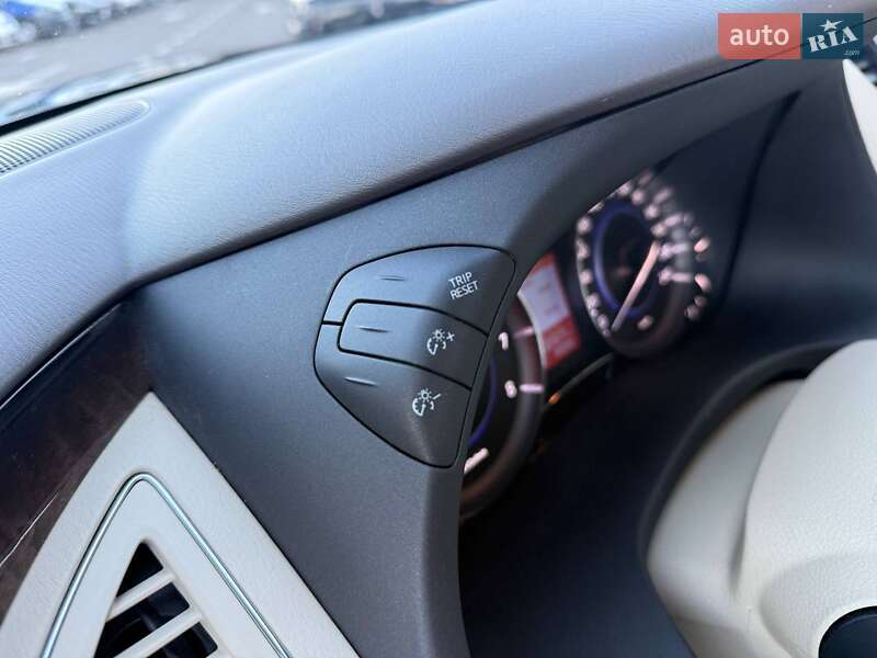 Внедорожник / Кроссовер Infiniti QX80 2013 в Киеве