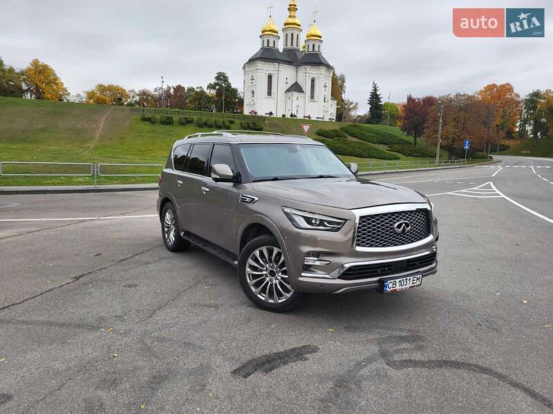 Позашляховик / Кросовер Infiniti QX80 2016 в Чернігові