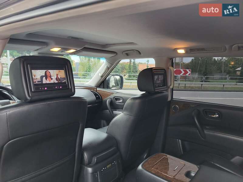 Позашляховик / Кросовер Infiniti QX80 2016 в Чернігові