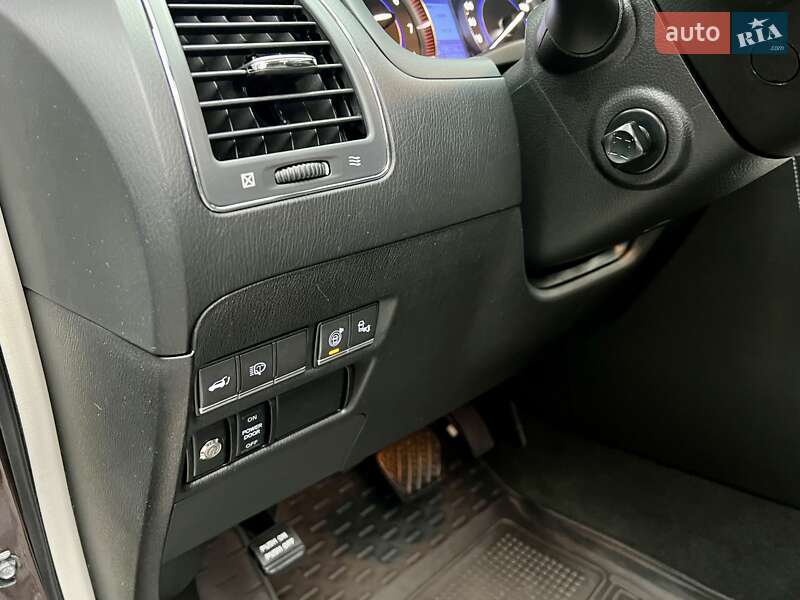 Внедорожник / Кроссовер Infiniti QX80 2017 в Киеве