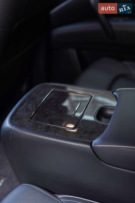 Внедорожник / Кроссовер Infiniti QX80 2019 в Хмельницком