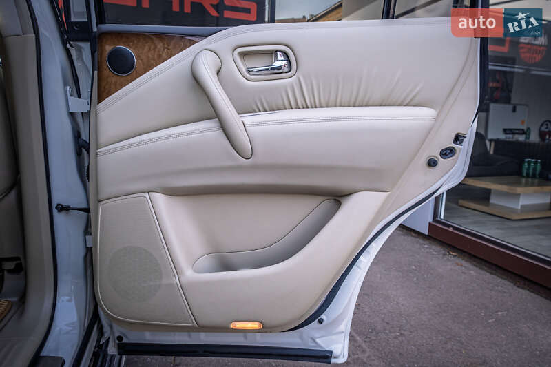 Позашляховик / Кросовер Infiniti QX80 2014 в Києві фото 34 Позашляховик / Кросовер Infiniti QX80 2014 в Києві