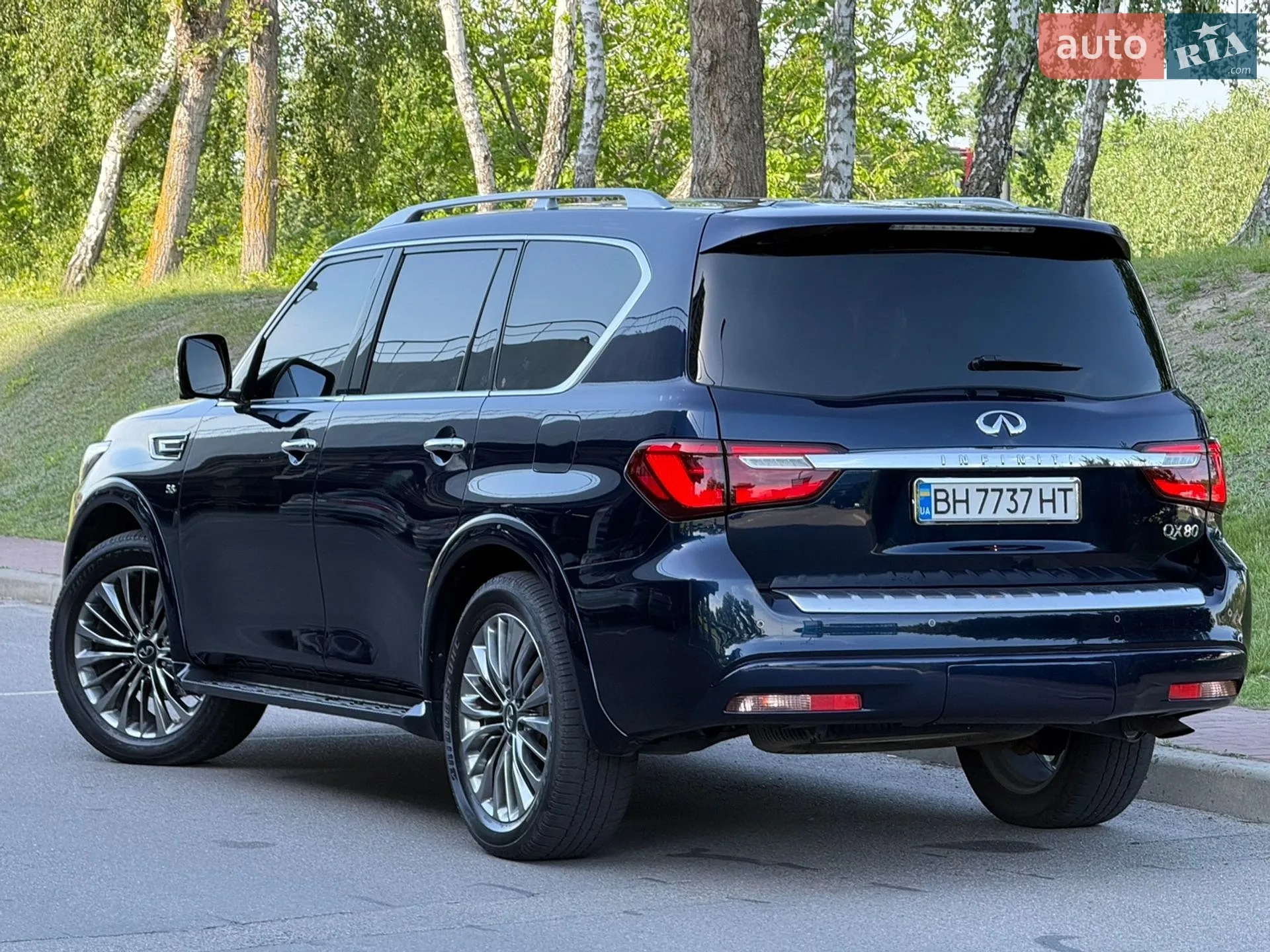 2018 Infiniti QX80 - мініатюра 16