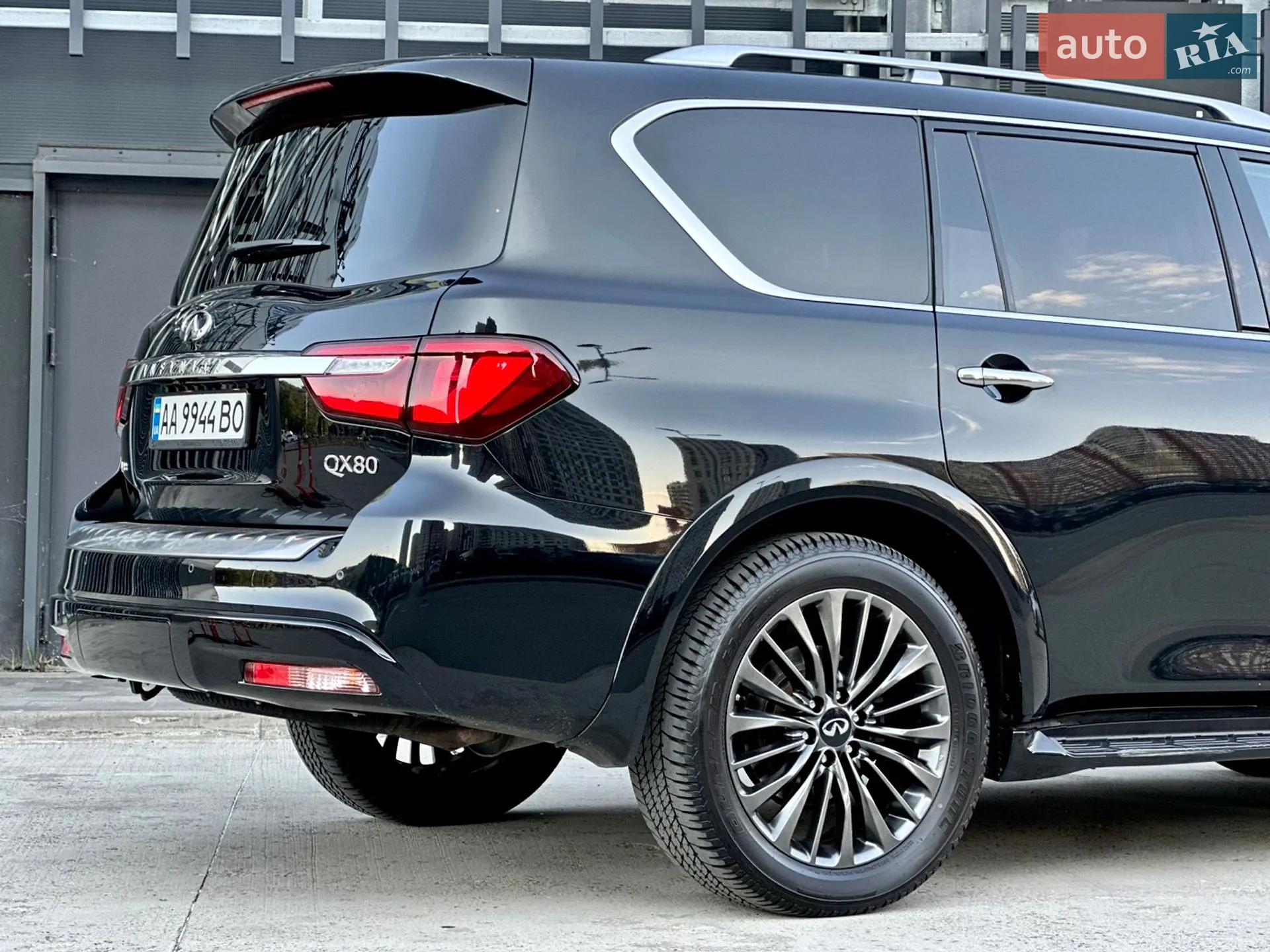 2023 Infiniti QX80 - мініатюра 13