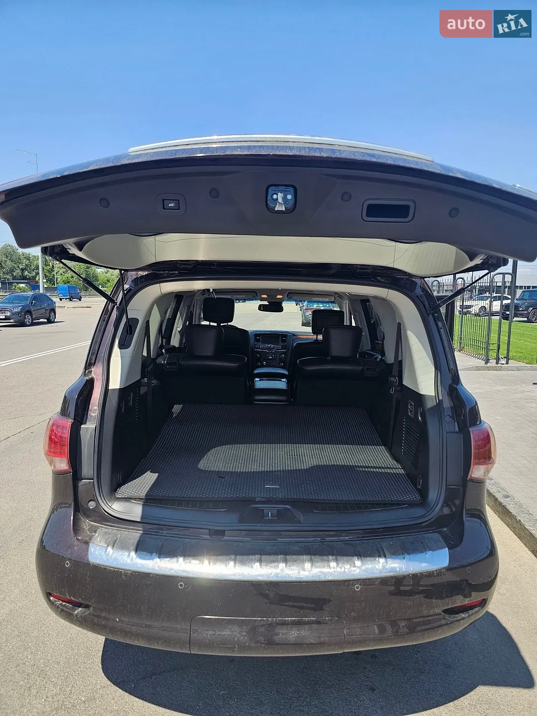 2015 Infiniti QX80 - мініатюра 10