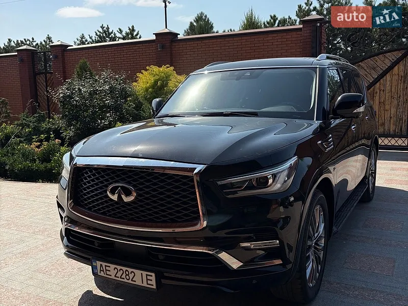 Infiniti QX80