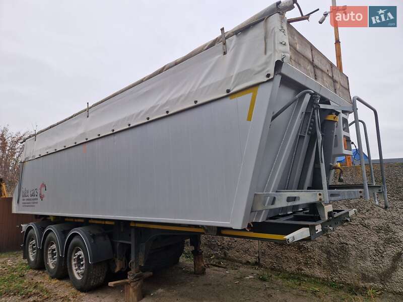 Самосвал полуприцеп Inter Cars NW 2011 в Борисполе