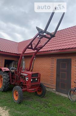 Трактор сельскохозяйственный International 523 1976 в Березному