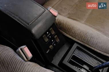 Седан Isuzu Aska 1989 в 