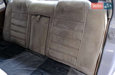 Седан Isuzu Aska 1989 в 