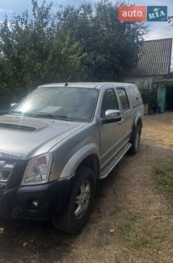 Пикап Isuzu D-Max 2011 в Близнюках