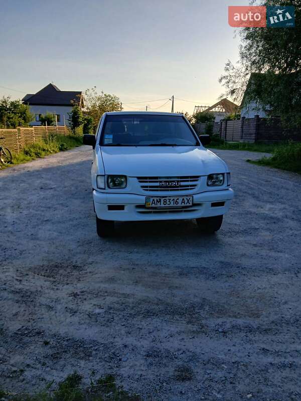 Пікап Isuzu Faster 1999 в Звягелі