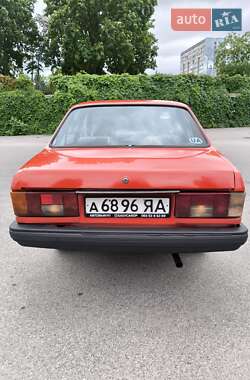Седан Isuzu Gemini 1982 в 