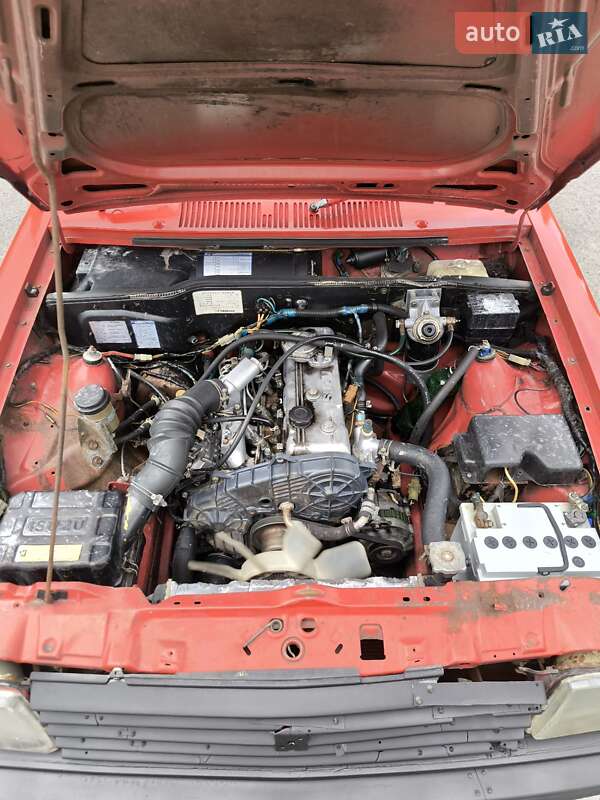 Седан Isuzu Gemini 1982 в Днепре