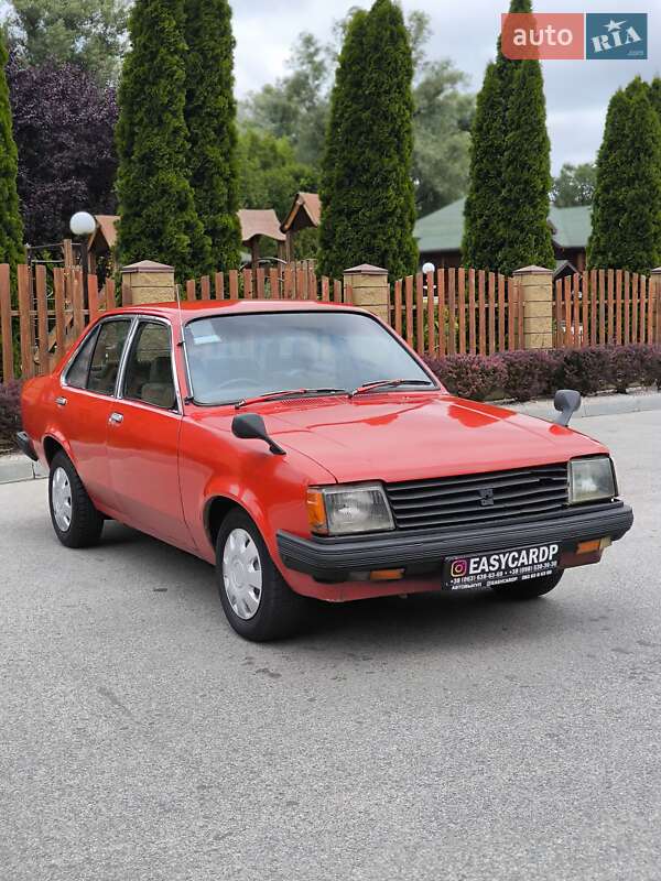 Седан Isuzu Gemini 1982 в Днепре