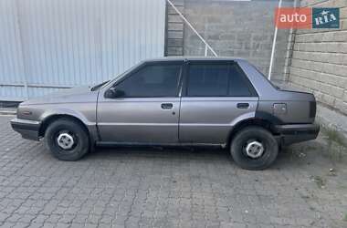Седан Isuzu Gemini 1985 в 