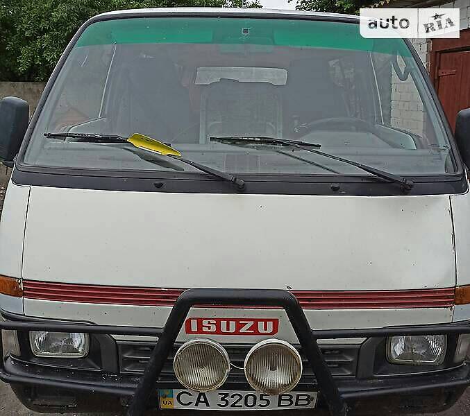 Грузопассажирский фургон Isuzu Midi пасс. 1993 в Львове