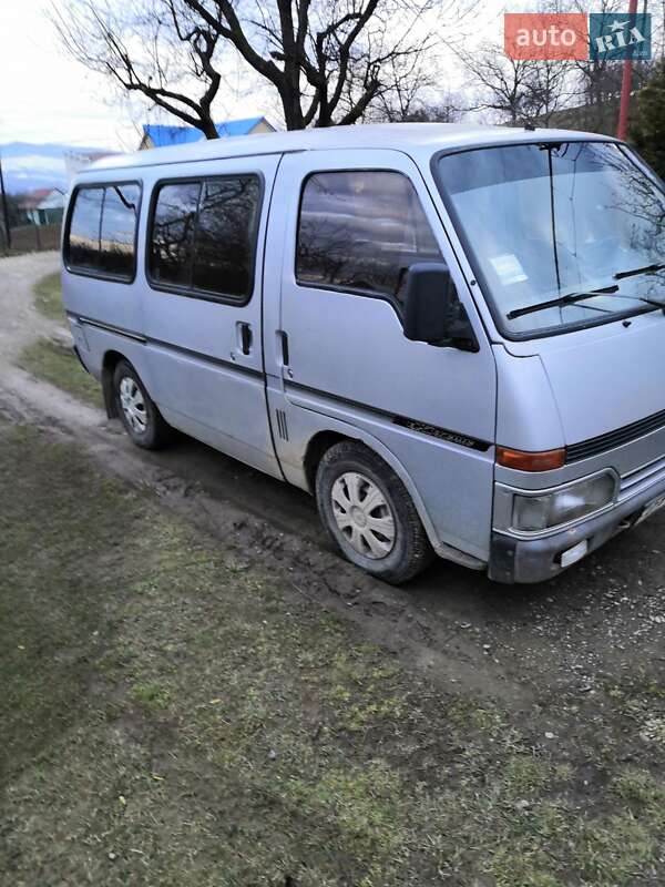 Мінівен Isuzu Midi 1992 в Тячеві фото 5 Мінівен Isuzu Midi 1992 в Тячеві
