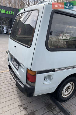 Минивэн Isuzu Midi 1989 в 
