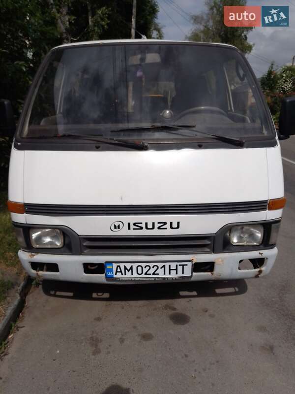 Минивэн Isuzu Midi 1991 в Житомире
