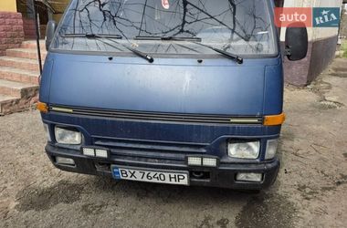 Вантажопасажирський фургон Isuzu Midi 1991 в Хмельницькому