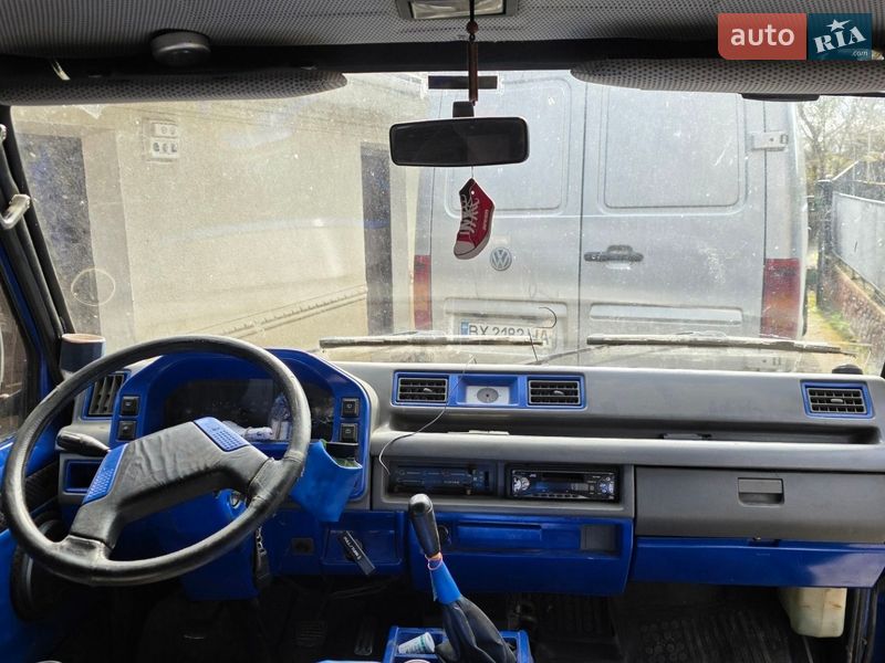 Грузопассажирский фургон Isuzu Midi 1991 в Хмельницком