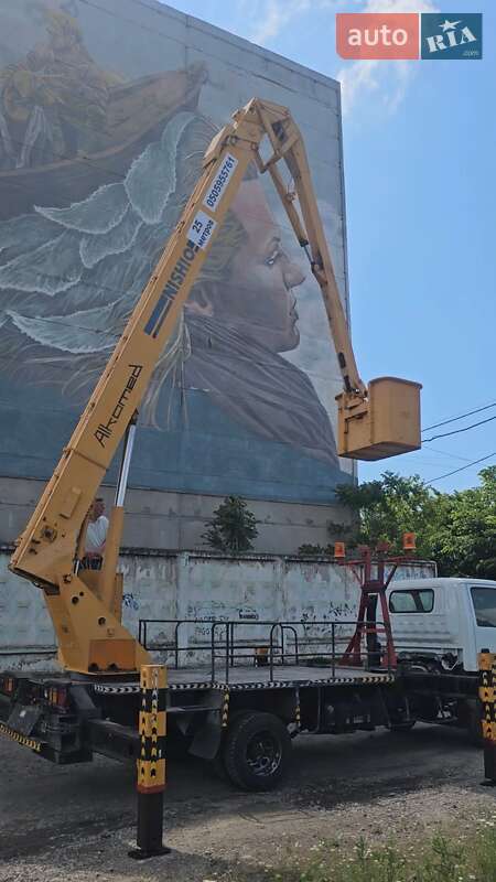 Автовышка Isuzu NLR 2008 в Одессе