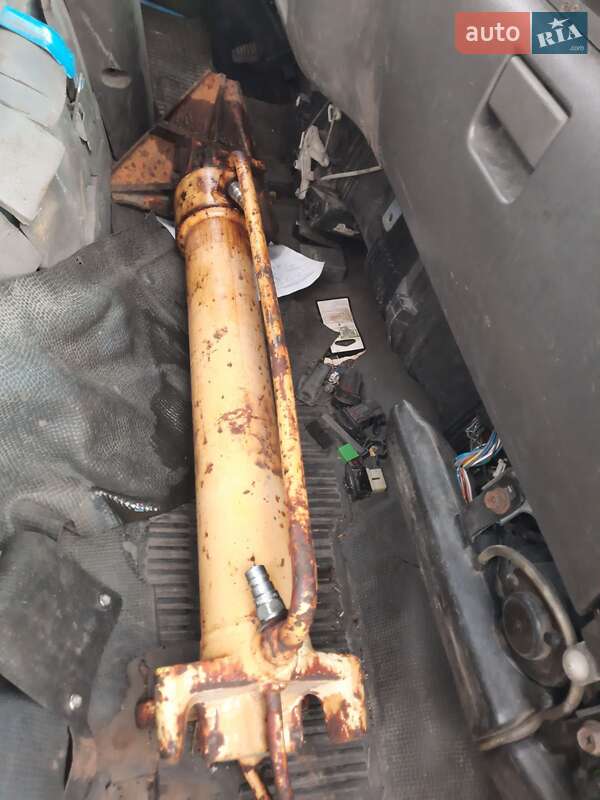 Бурова установка Isuzu NQR 2008 в Одесі