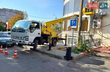 Автовышка Isuzu NQR 2014 в 