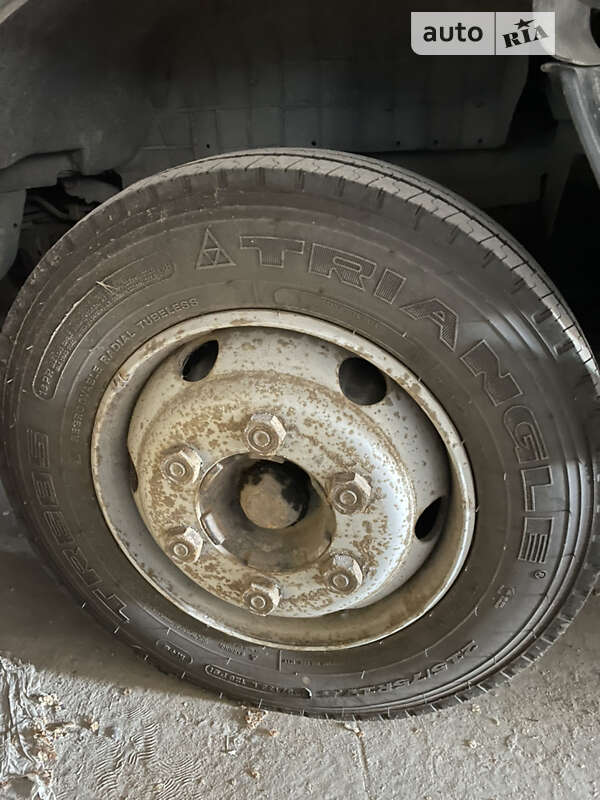 Грузовой фургон Isuzu NQR 2008 в Запорожье