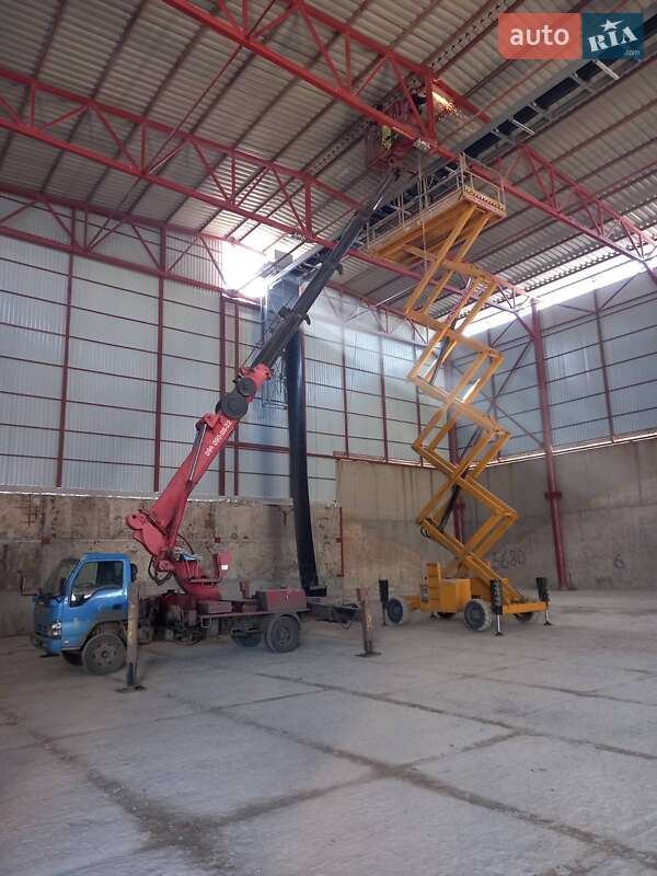 Автовишка Isuzu NQR 2008 в Одесі