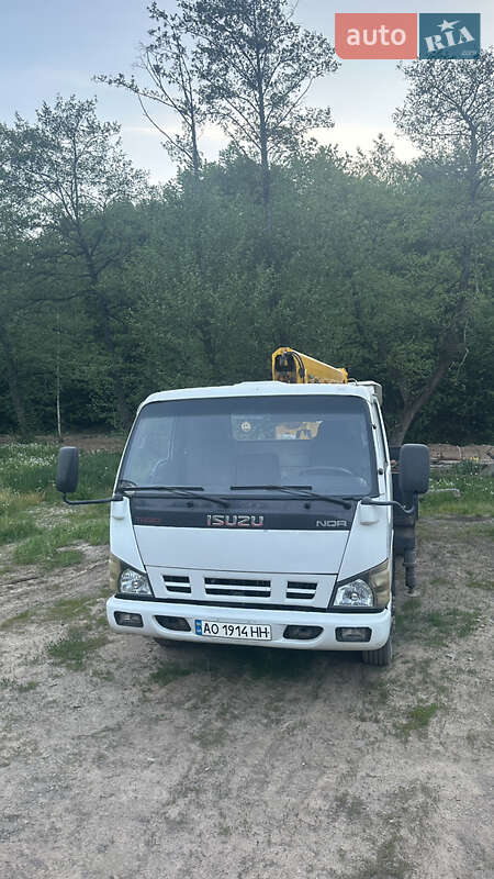 Другие грузовики Isuzu NQR 2007 в 