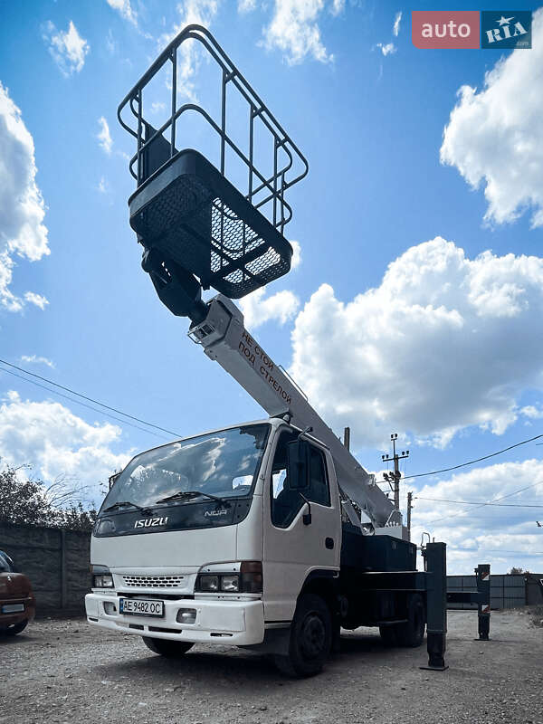 Автовишка Isuzu NQR 2006 в Дніпрі